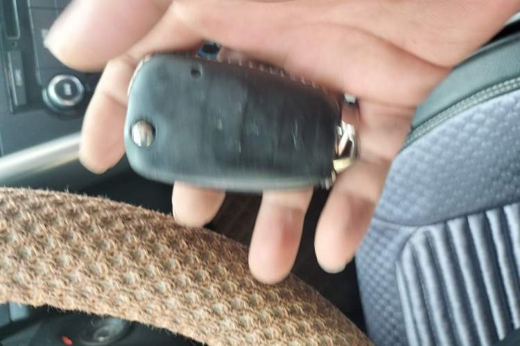 Used Bestune X80 2013 2.0L automatic luxury version Vehicle Key
