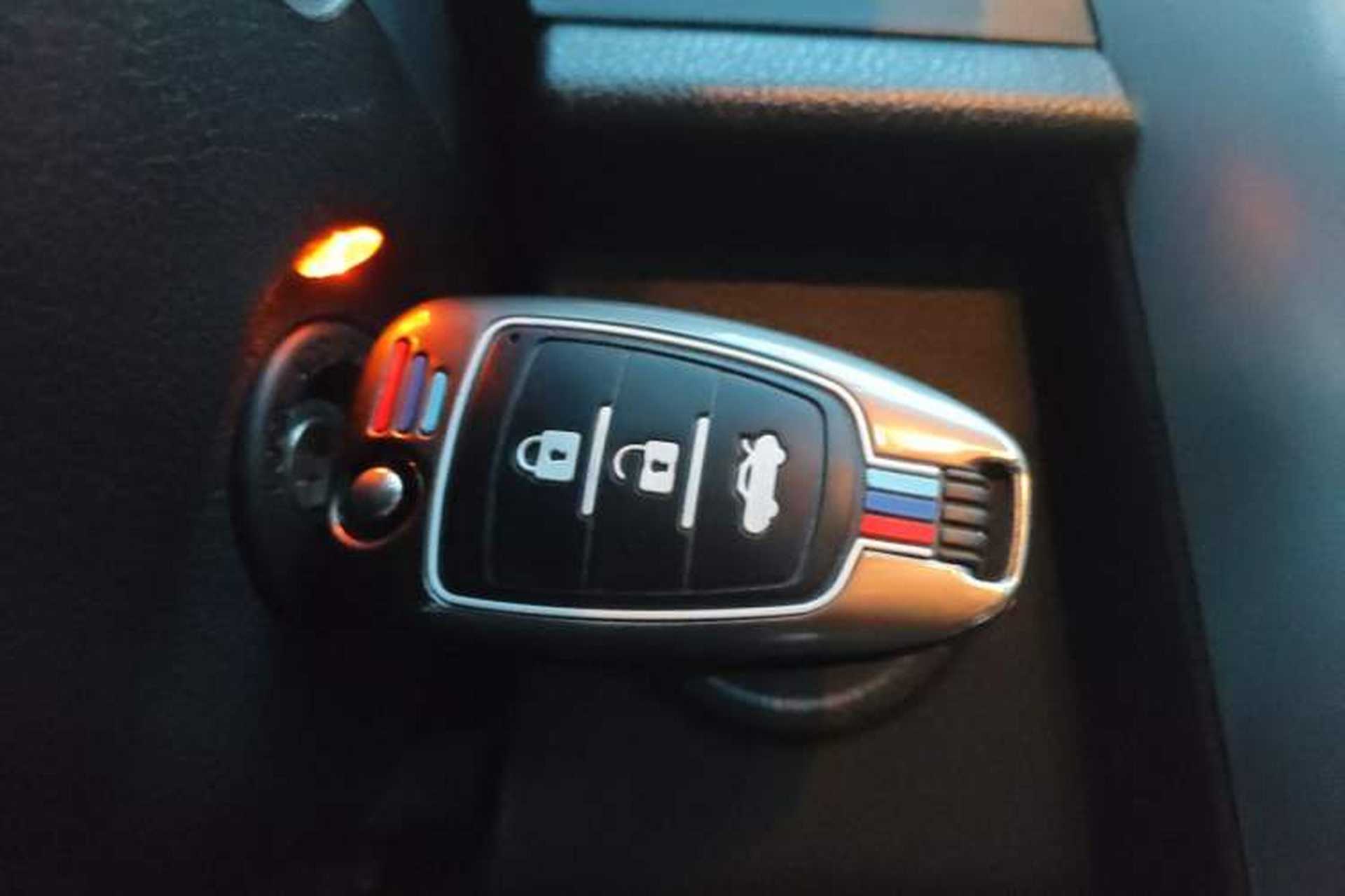 Used Bestune X80 2013 2.0L automatic comfort version Vehicle Key