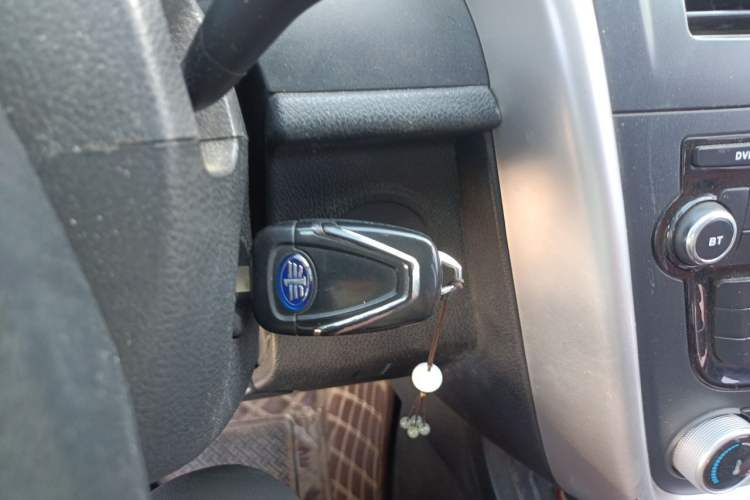 Used Bestune X80 2013 2.0L manual luxury version Vehicle Key