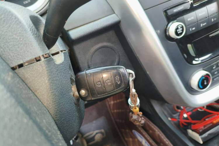 Used Bestune X80 2013 2.0L manual luxury version Vehicle Key
