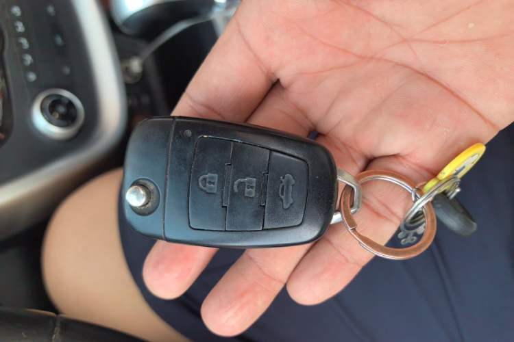 Used Bestune X80 2013 2.0L automatic comfort version Vehicle Key