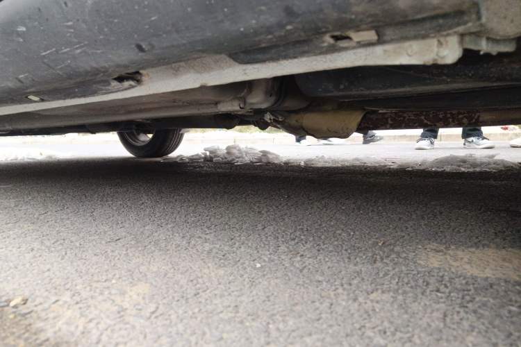 Used Bestune X80 2013 2.0L automatic comfort version Chassis Rear Left