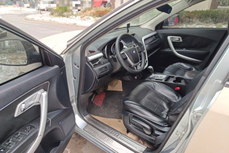 Used Bestune X80 2013 2.0L automatic comfort version Driver Seat