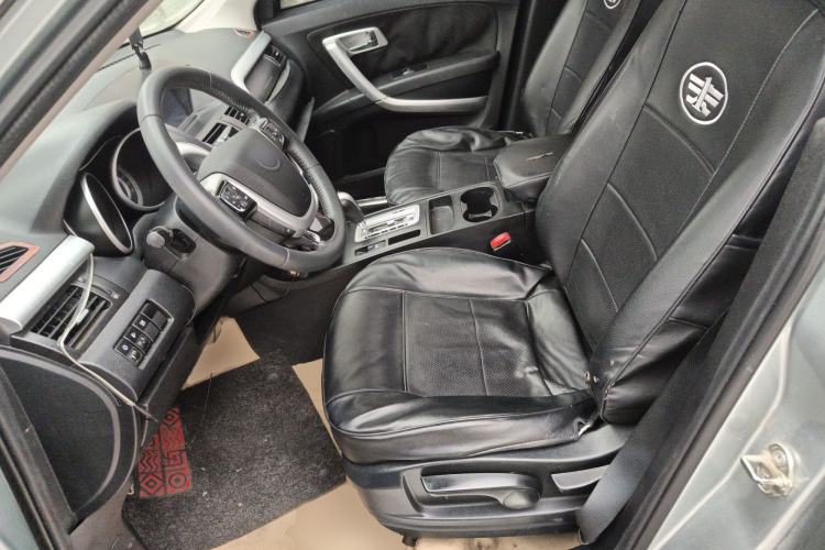 Used Bestune X80 2013 2.0L automatic comfort version Left Front Seat