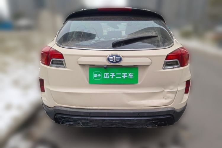 Used Bestune X80 2013 2.0L automatic comfort version Rear