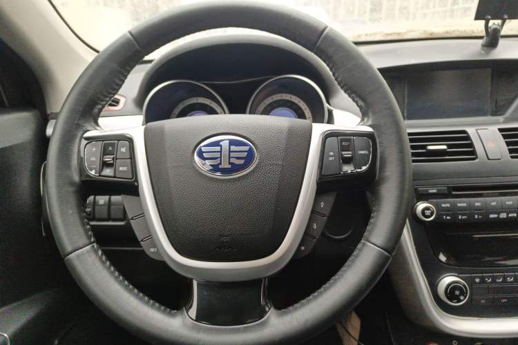Used Bestune X80 2013 2.0L automatic comfort version Steering Wheel