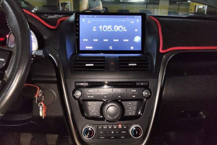 Used Bestune X80 2015 2.0L Manual Luxury Edition Audio And AC Panel
