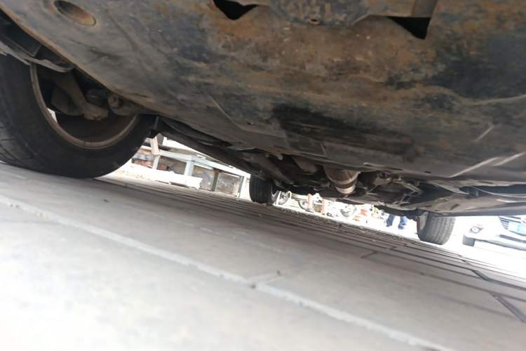 Used Bestune X80 2015 2.0L Automatic Comfort Anniversary Edition Chassis Front Left