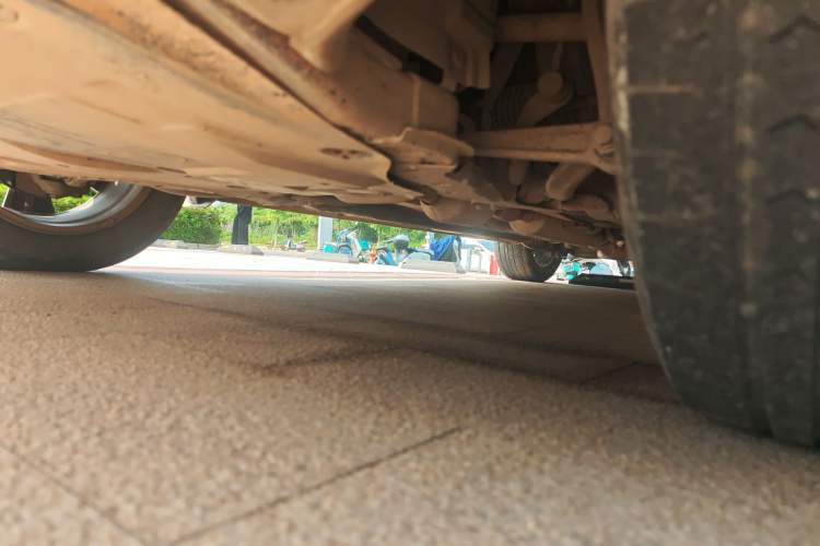 Used Bestune X80 2015 2.0L automatic comfort version Chassis Front Left