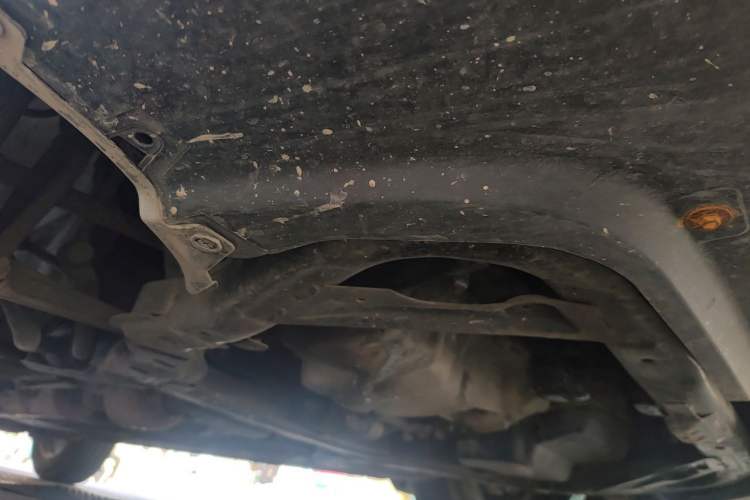 Used Bestune X80 2015 2.0L automatic comfort version Chassis Front Right