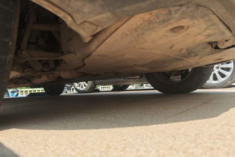 Used Bestune X80 2015 2.0L automatic comfort version Chassis Front Right