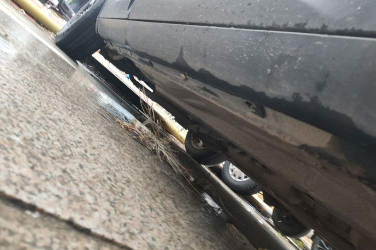 Used Bestune X80 2015 2.0L Manual Luxury Edition Chassis Front Right