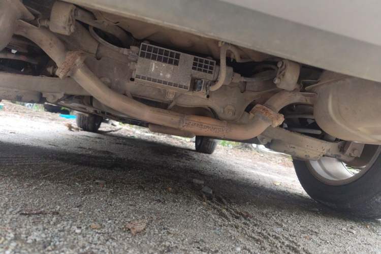 Used Bestune X80 2015 2.0L automatic luxury version Chassis Rear