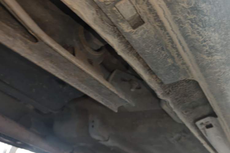 Used Bestune X80 2015 2.0L automatic comfort version Chassis Rear Right