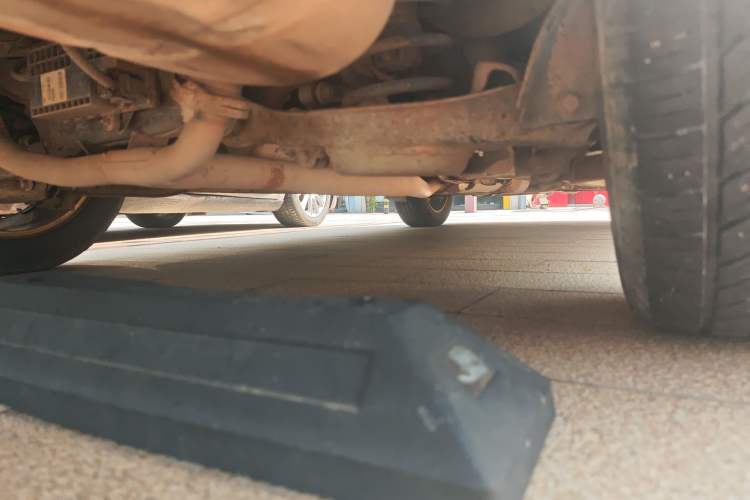 Used Bestune X80 2015 2.0L automatic comfort version Chassis Rear Right