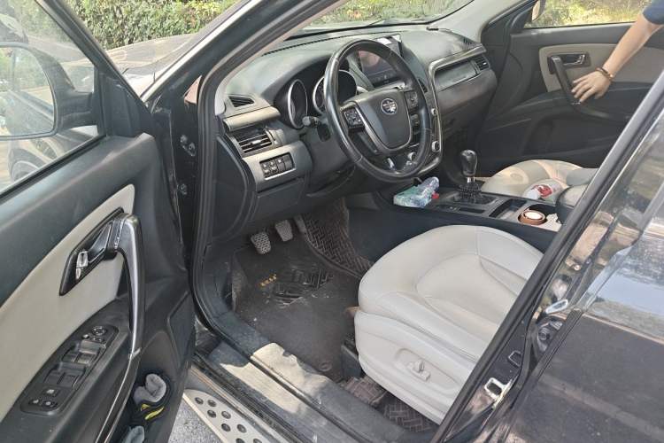 Used Bestune X80 2015 2.0L Manual Luxury Edition Driver Seat