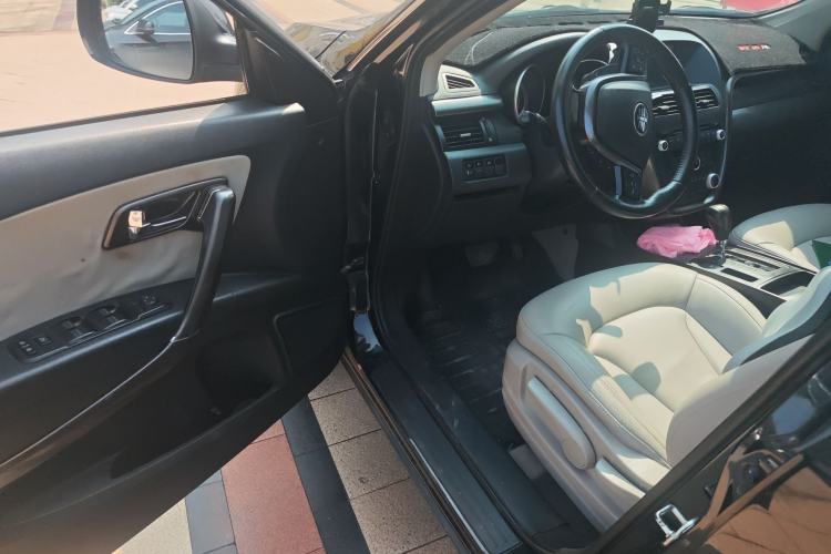Used Bestune X80 2015 2.0L automatic comfort version Driver Seat