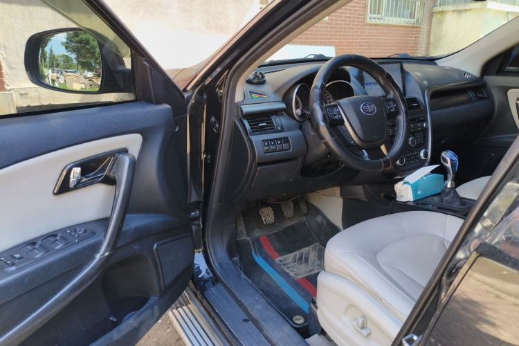 Used Bestune X80 2015 2.0L Manual Luxury Edition Driver Seat