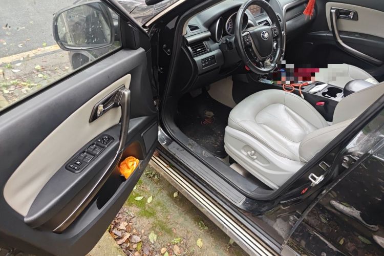 Used Bestune X80 2015 1.8T Automatic Luxury Model Driver Seat