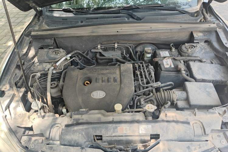 Used Bestune X80 2015 2.0L Manual Luxury Edition Engine Bay