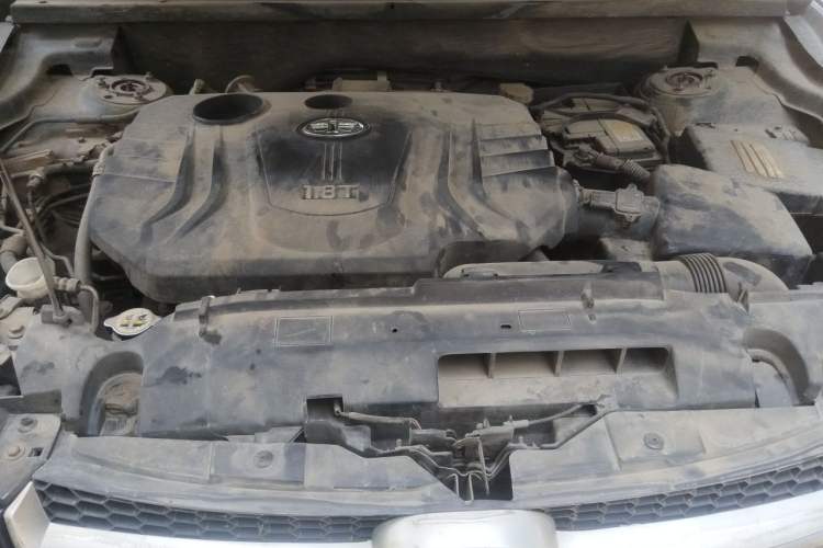 Used Bestune X80 2015 1.8T Automatic Luxury Model Engine Bay