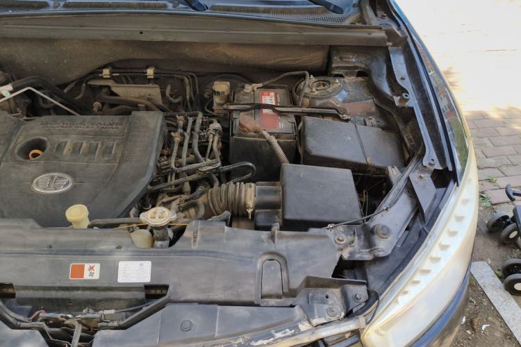 Used Bestune X80 2015 2.0L Manual Luxury Edition Engine Bay Left