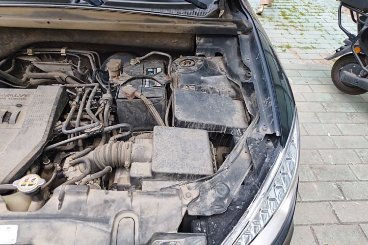 Used Bestune X80 2015 2.0L Automatic Comfort Anniversary Edition Engine Bay Left