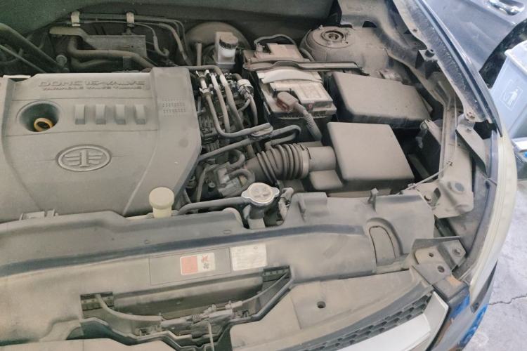 Used Bestune X80 2015 2.0L Manual Luxury Edition Engine Bay Left