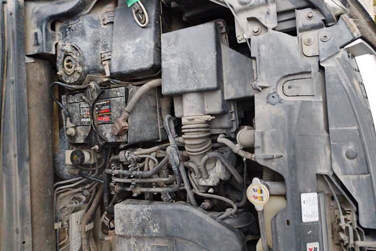 Used Bestune X80 2015 2.0L Automatic Comfort Anniversary Edition Engine Bay Left