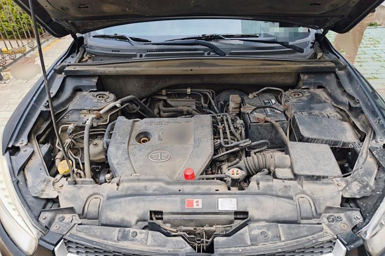 Used Bestune X80 2015 2.0L Automatic Comfort Anniversary Edition Engine Bay