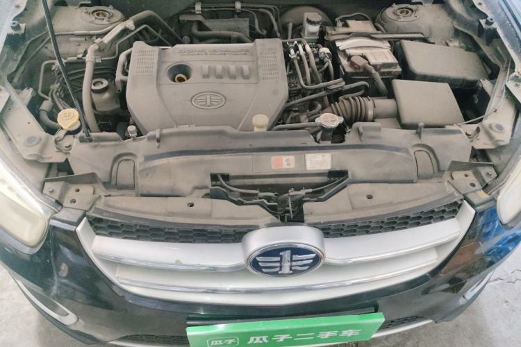 Used Bestune X80 2015 2.0L Manual Luxury Edition Engine Bay
