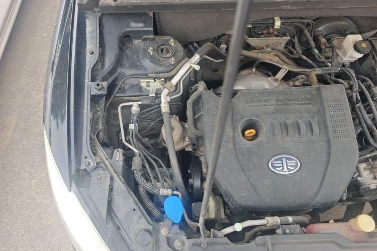 Used Bestune X80 2015 2.0L Automatic Comfort Anniversary Edition Engine Bay Right