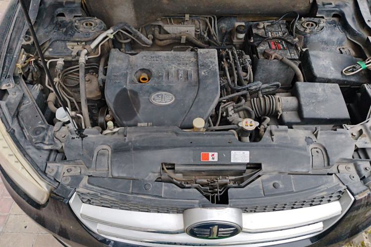 Used Bestune X80 2015 2.0L Automatic Comfort Anniversary Edition Engine Bay