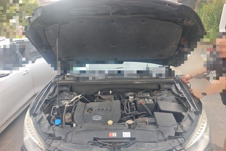 Used Bestune X80 2015 2.0L Automatic Comfort Anniversary Edition Engine Bay