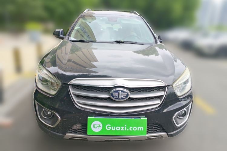 Used Bestune X80 2015 2.0L automatic luxury version Front