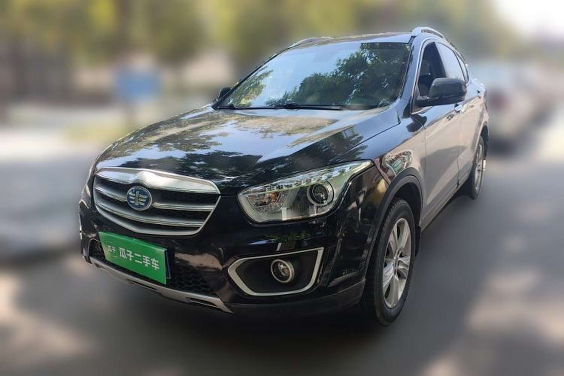Used Bestune X80 2015 2.0L automatic comfort version Front Left 45 Deg