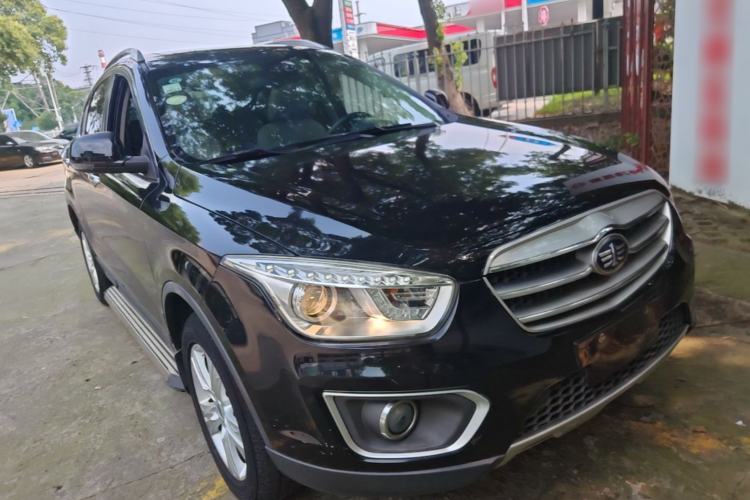 Used Bestune X80 2015 1.8T Automatic Luxury Model Front Right 45 Deg