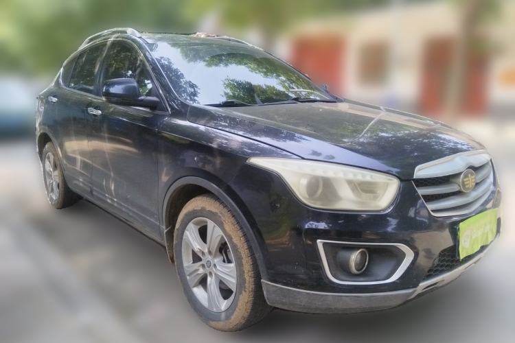Used Bestune X80 2015 1.8T Automatic Luxury Model Front Right 45 Deg