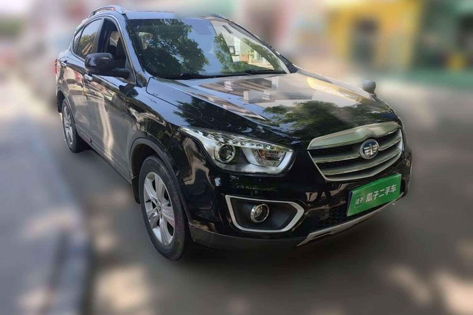 Used Bestune X80 2015 2.0L automatic comfort version Front Right 45 Deg
