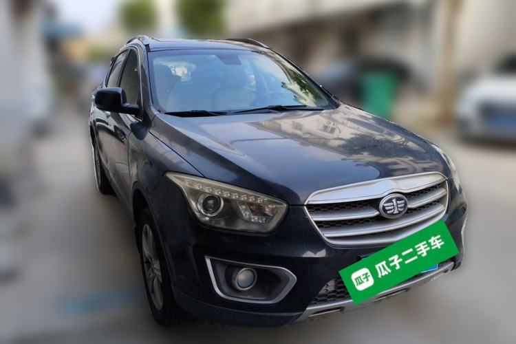 Used Bestune X80 2015 2.0L automatic luxury version Front Right 45 Deg