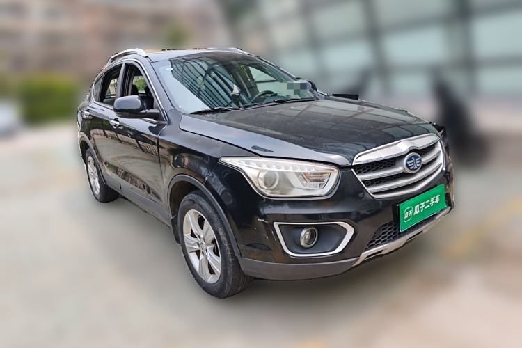 Used Bestune X80 2015 2.0L Automatic Comfort Anniversary Edition Front Right 45 Deg