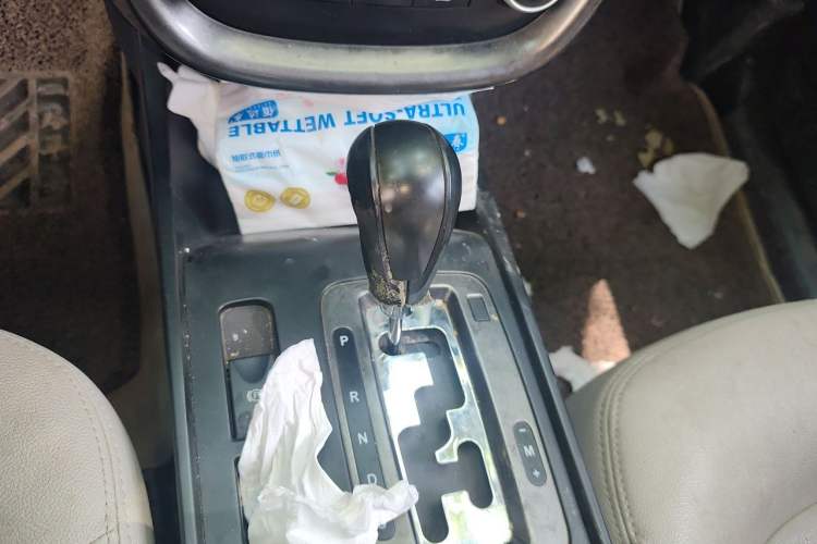 Used Bestune X80 2015 2.0L automatic comfort version Gear Lever