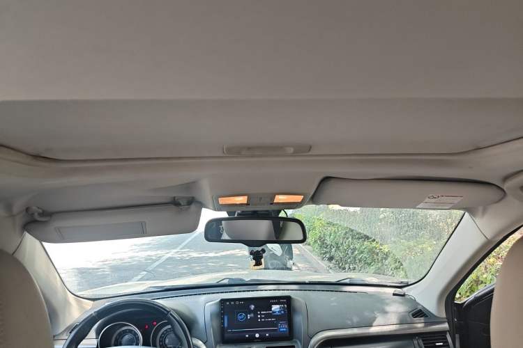 Used Bestune X80 2015 2.0L Manual Luxury Edition Headliner