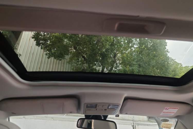 Used Bestune X80 2015 1.8T Automatic Luxury Model Headliner