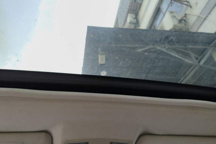 Used Bestune X80 2015 2.0L automatic luxury version Headliner