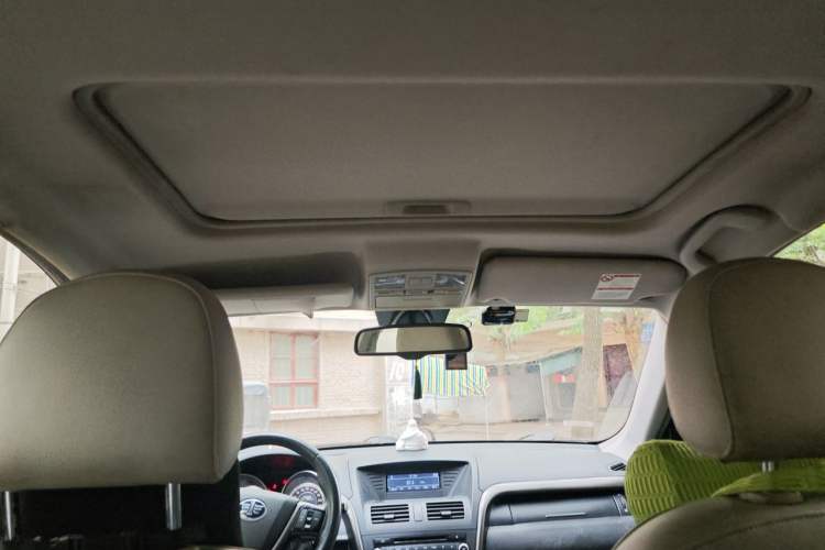 Used Bestune X80 2015 2.0L Manual Luxury Edition Headliner