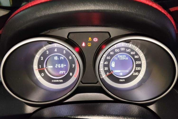 Used Bestune X80 2015 2.0L Manual Luxury Edition Instrument Cluster