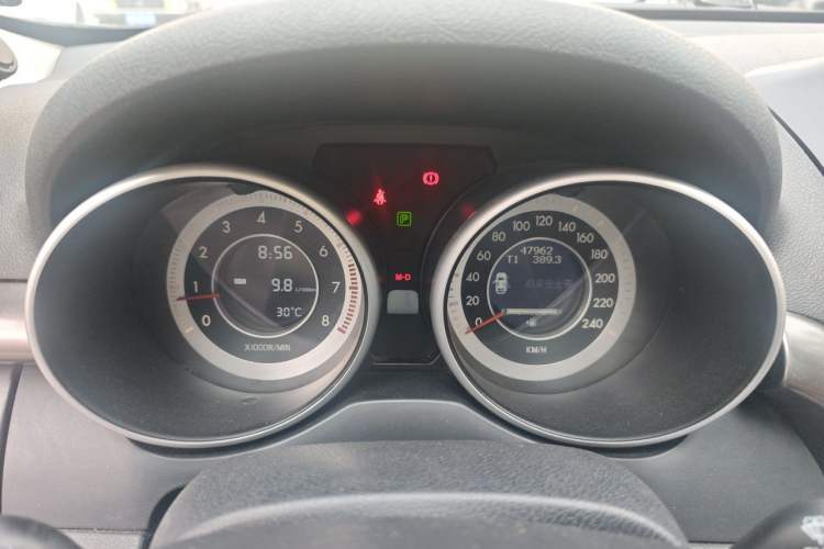 Used Bestune X80 2015 2.0L Automatic Comfort Anniversary Edition Instrument Cluster