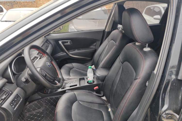 Used Bestune X80 2015 2.0L Automatic Comfort Anniversary Edition Left Front Seat