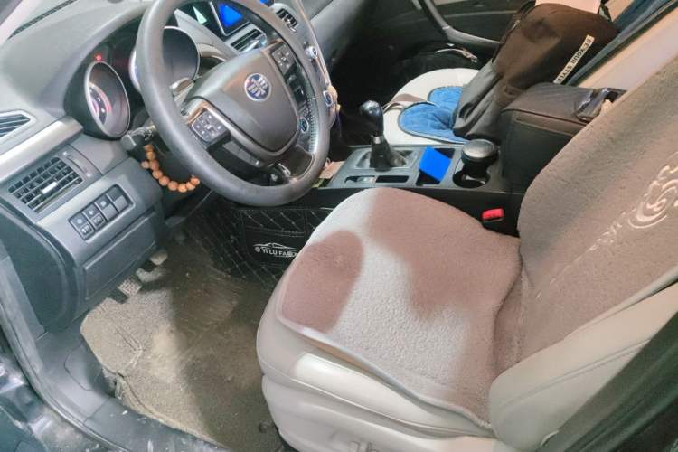 Used Bestune X80 2015 2.0L Manual Luxury Edition Left Front Seat